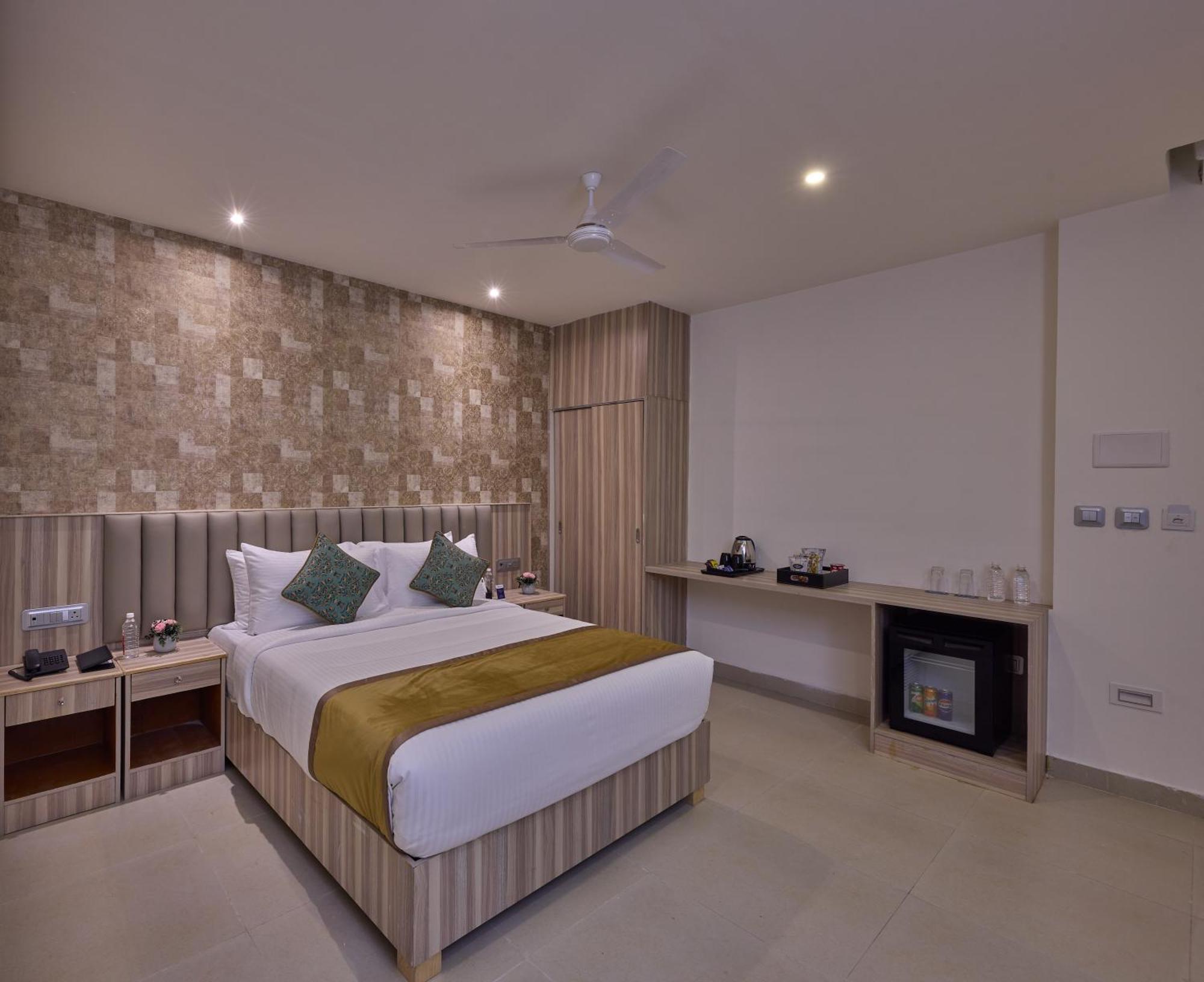 Grand Continent T Nagar 3*